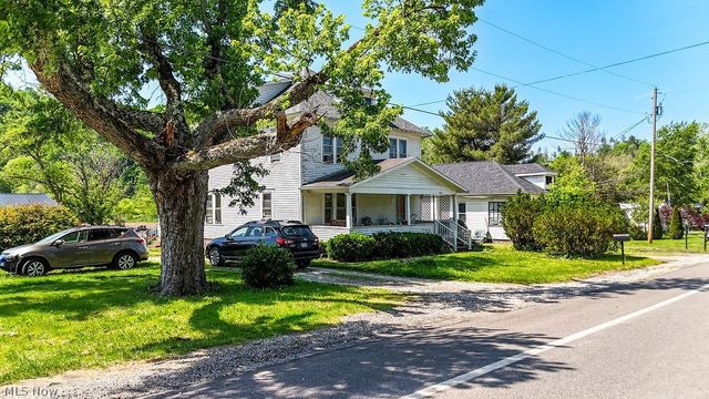 6886 State Route 821, Whipple, OH 45788