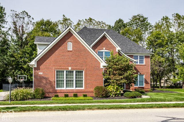 9252 Timberline Drive, Indianapolis, IN 46256
