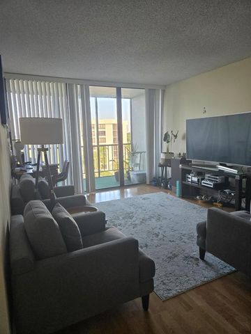 6797 Willow Wood Drive 6073, Boca Raton, FL 33434