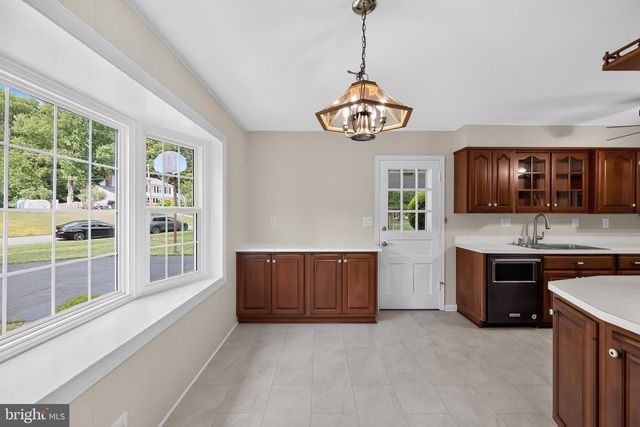 10 CADDY CT, Derwood, MD 20855
