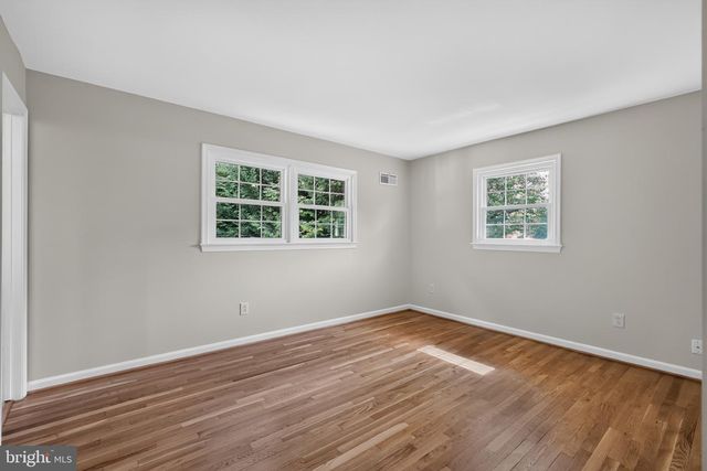 10 CADDY CT, Derwood, MD 20855