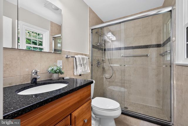 10 CADDY CT, Derwood, MD 20855