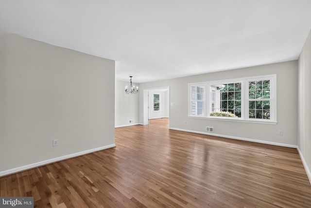 10 CADDY CT, Derwood, MD 20855