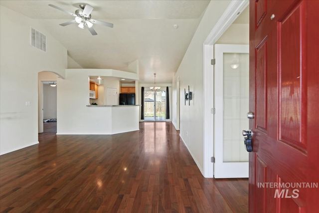 612 Goshawk Ave., Middleton, ID 83644