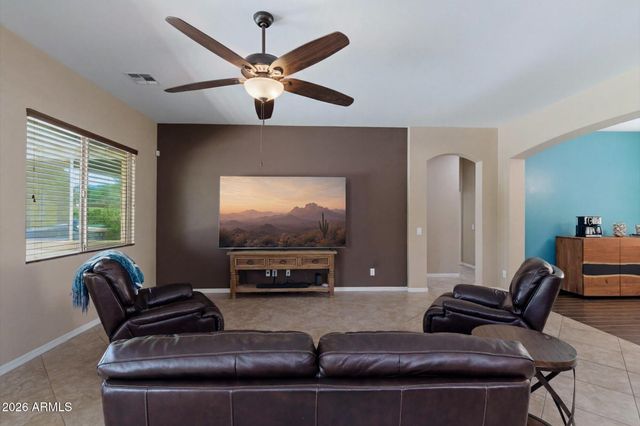 15766 W WILSHIRE Drive, Goodyear, AZ 85395