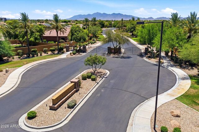 15766 W WILSHIRE Drive, Goodyear, AZ 85395