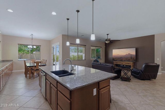 15766 W WILSHIRE Drive, Goodyear, AZ 85395