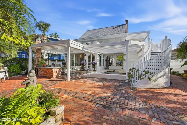 153 WASHINGTON Street, St. Augustine, FL 32084