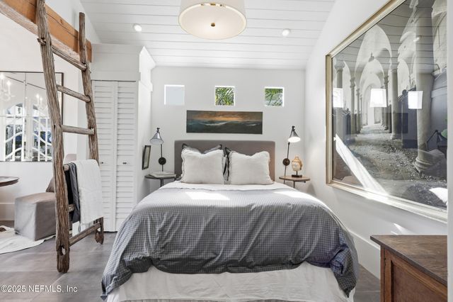 153 WASHINGTON Street, St. Augustine, FL 32084