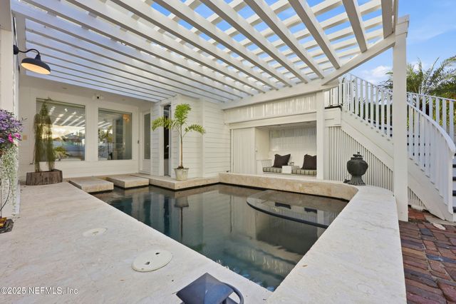 153 WASHINGTON Street, St. Augustine, FL 32084