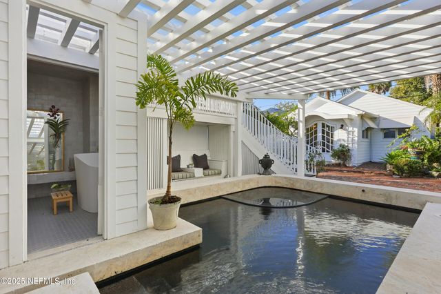 153 WASHINGTON Street, St. Augustine, FL 32084