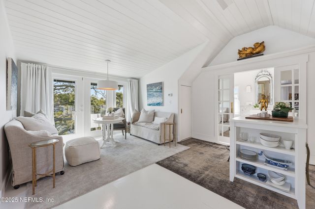 153 WASHINGTON Street, St. Augustine, FL 32084