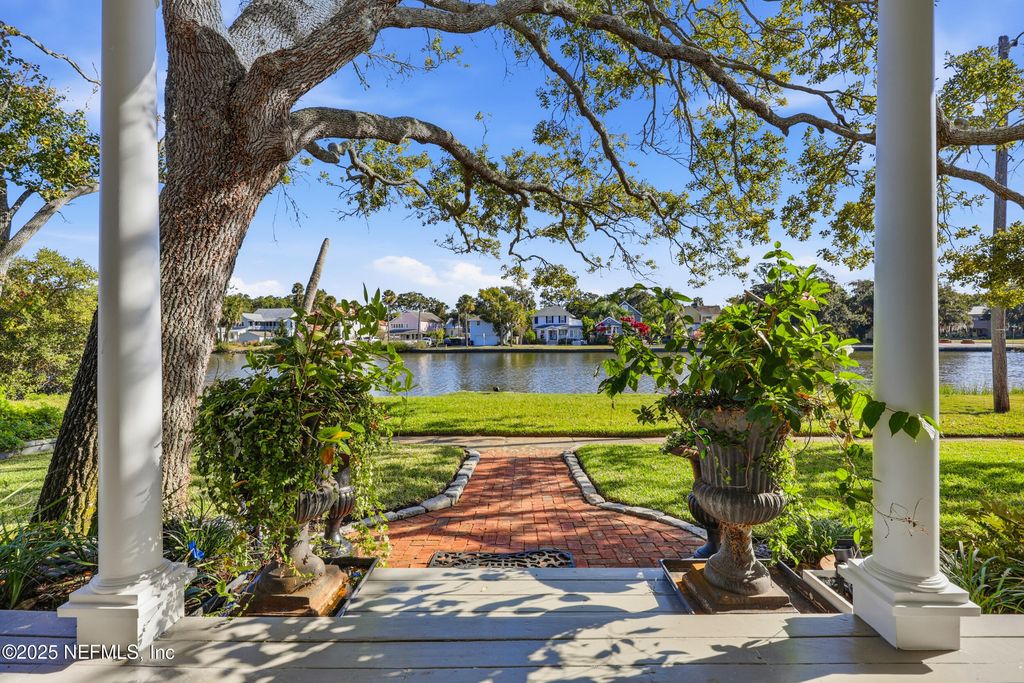 153 WASHINGTON Street, St. Augustine, FL 32084