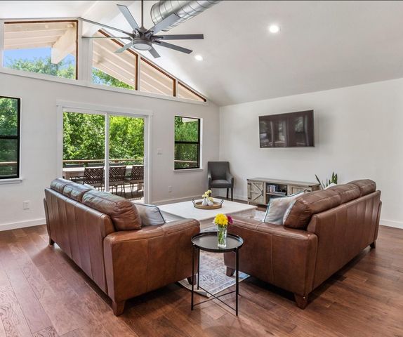 311 Oak Lane, Tool, TX 75143