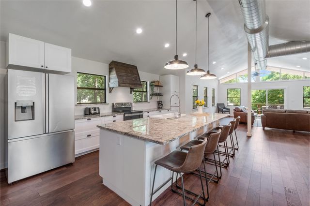 311 Oak Lane, Tool, TX 75143