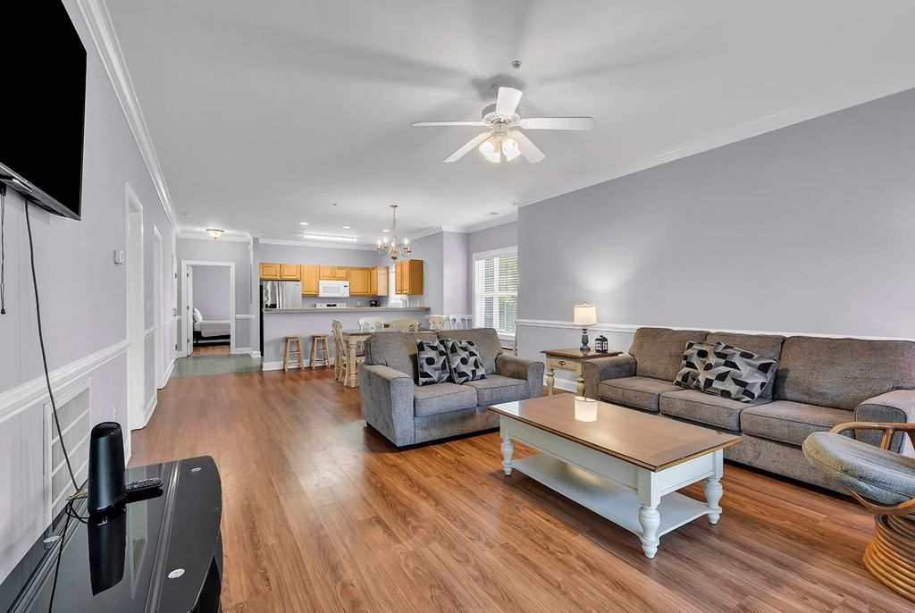4872 Dahlia Ct Apt 101, Myrtle Beach, SC 29577 — photo 2