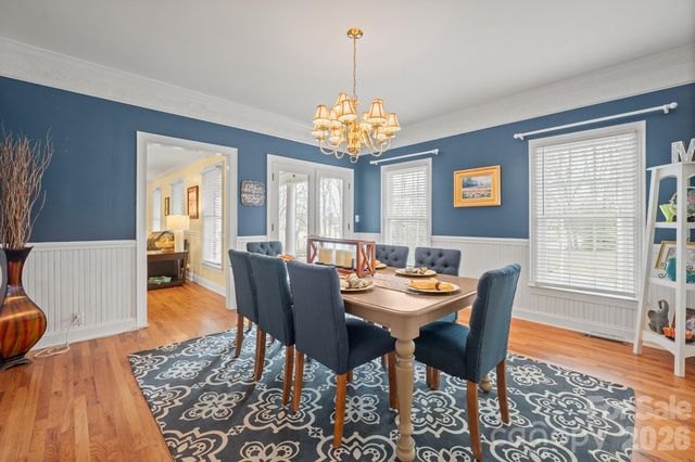 4125 Hideaway Court NE, Hickory, NC 28601