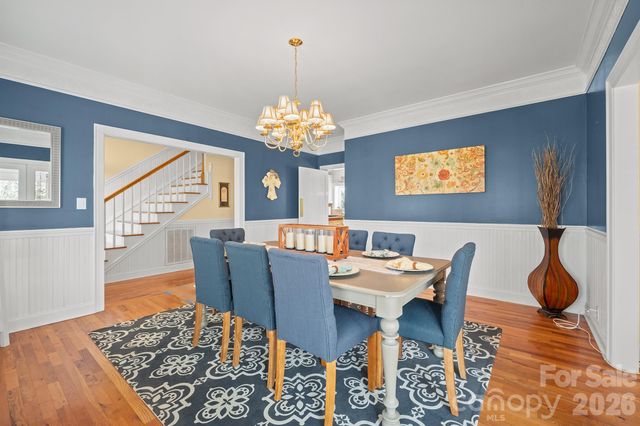 4125 Hideaway Court NE, Hickory, NC 28601