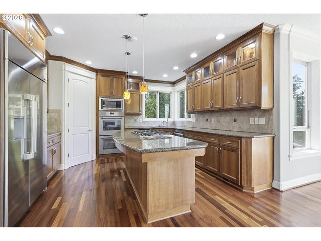 2337 Nw PINNACLE Dr, Portland, OR 97229
