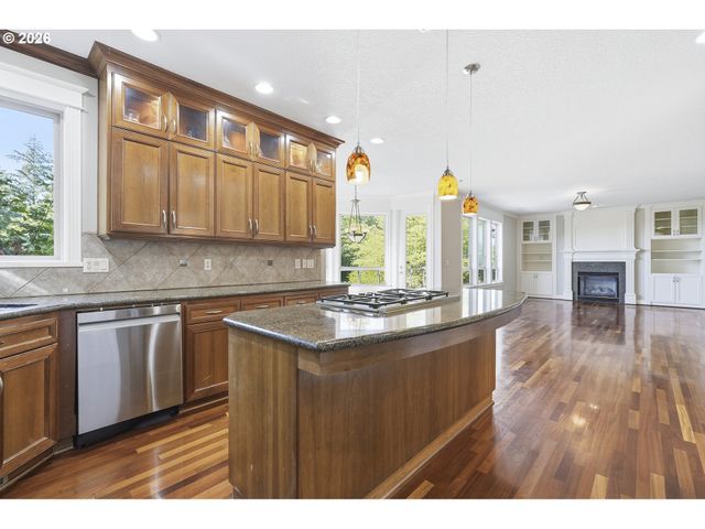 2337 Nw PINNACLE Dr, Portland, OR 97229