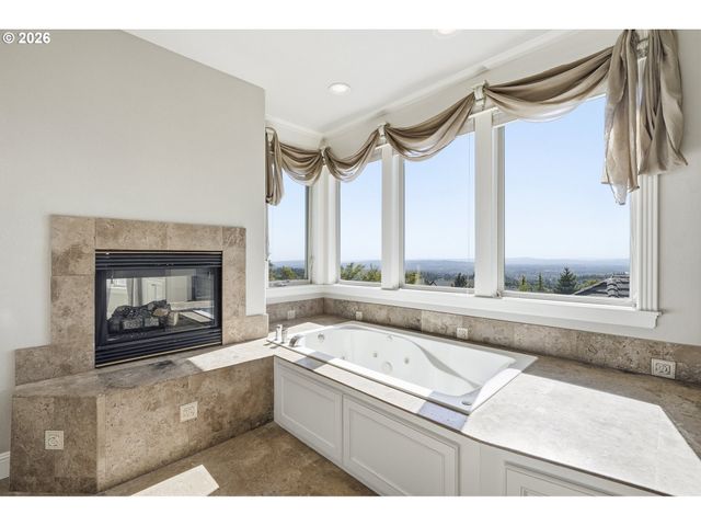 2337 Nw PINNACLE Dr, Portland, OR 97229