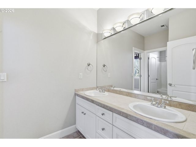 2337 Nw PINNACLE Dr, Portland, OR 97229