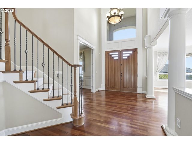 2337 Nw PINNACLE Dr, Portland, OR 97229
