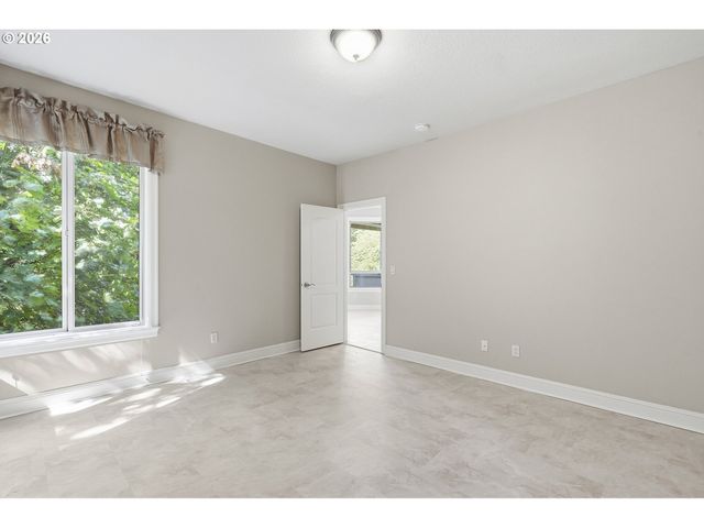 2337 Nw PINNACLE Dr, Portland, OR 97229