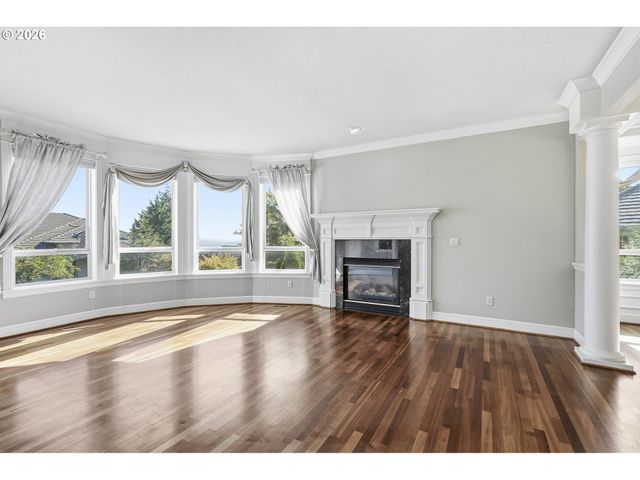2337 Nw PINNACLE Dr, Portland, OR 97229