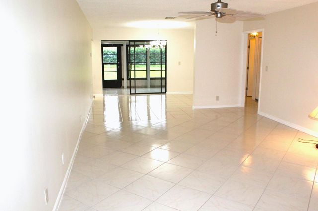 4450 Nutmeg Tree Lane B, Boynton Beach, FL 33436