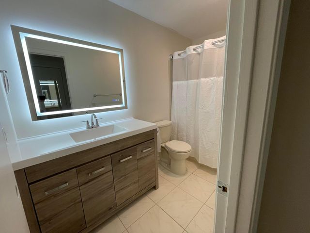 4450 Nutmeg Tree Lane B, Boynton Beach, FL 33436