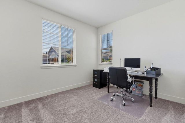 1661 Castlerock Drive, Hollister, CA 95023