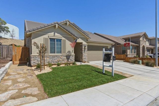 1661 Castlerock Drive, Hollister, CA 95023
