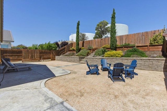 1661 Castlerock Drive, Hollister, CA 95023