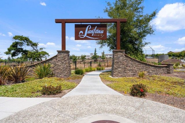 1661 Castlerock Drive, Hollister, CA 95023