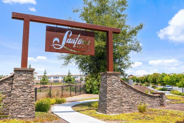 1661 Castlerock Drive, Hollister, CA 95023
