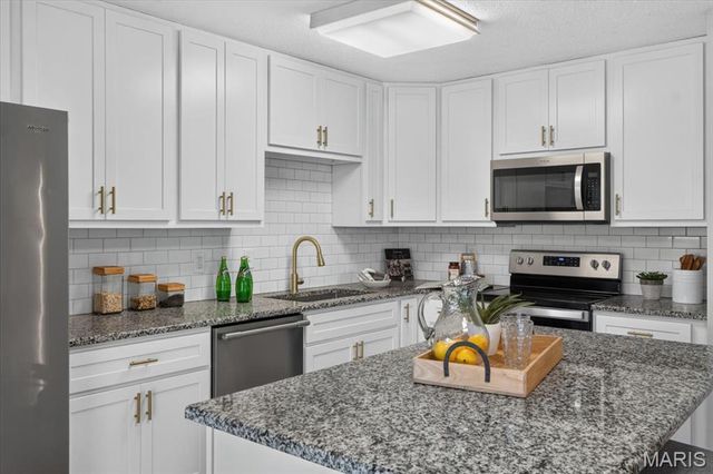 1801 Florine Boulevard A, St Charles, MO 63303