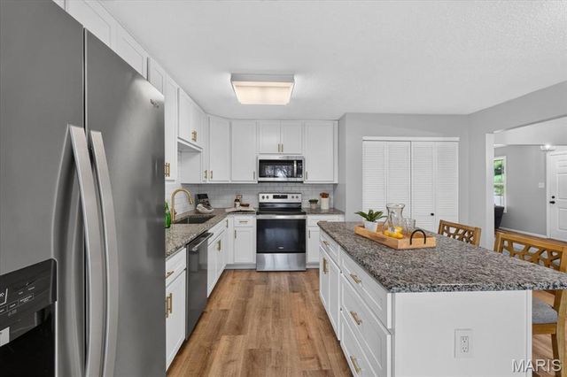 1801 Florine Boulevard A, St Charles, MO 63303