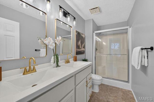1801 Florine Boulevard A, St Charles, MO 63303