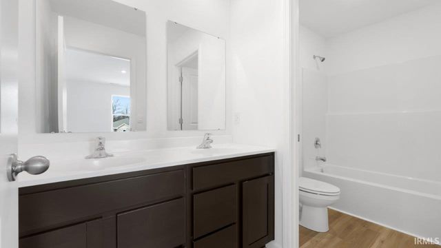 5136 Beechmont Lane, New Haven, IN 46774