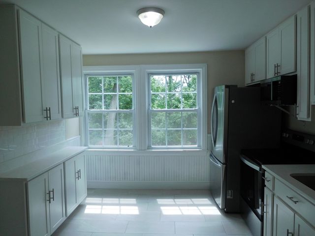 80 Carmel Road 5, Andover, MA 01810