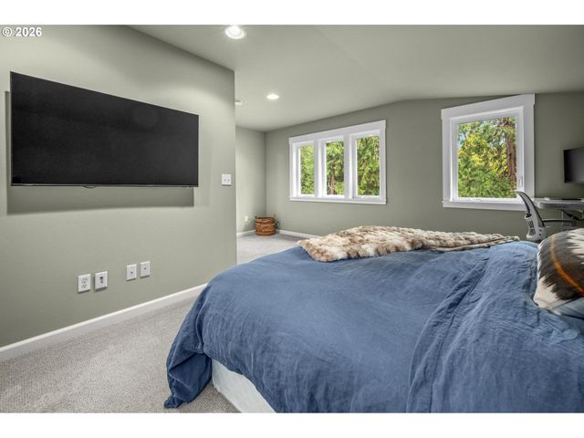 3823 Se ALDERCREST Rd, Milwaukie, OR 97222