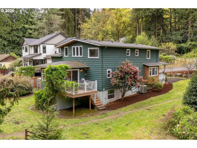 3823 Se ALDERCREST Rd, Milwaukie, OR 97222