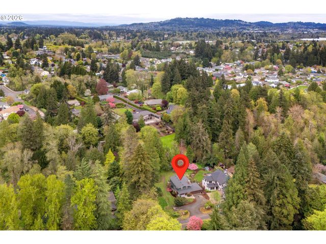 3823 Se ALDERCREST Rd, Milwaukie, OR 97222