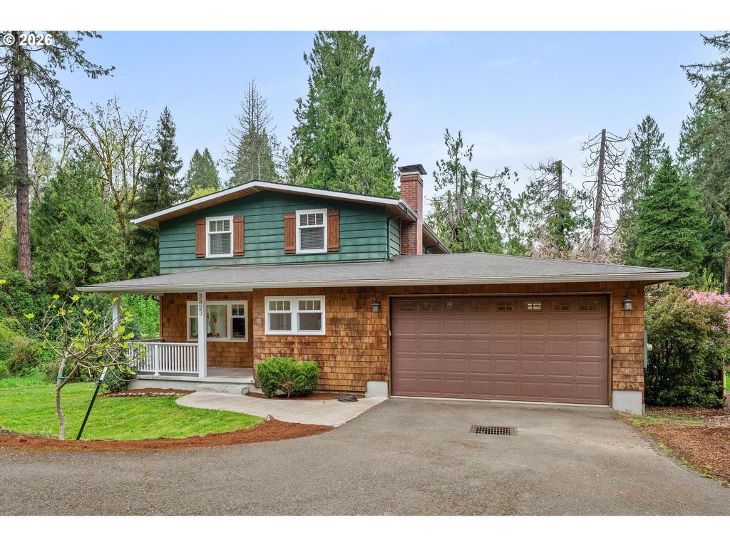 3823 Se ALDERCREST Rd, Milwaukie, OR 97222