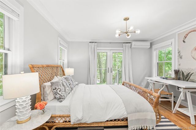 28 Wolf Way, East Hampton, NY 11937