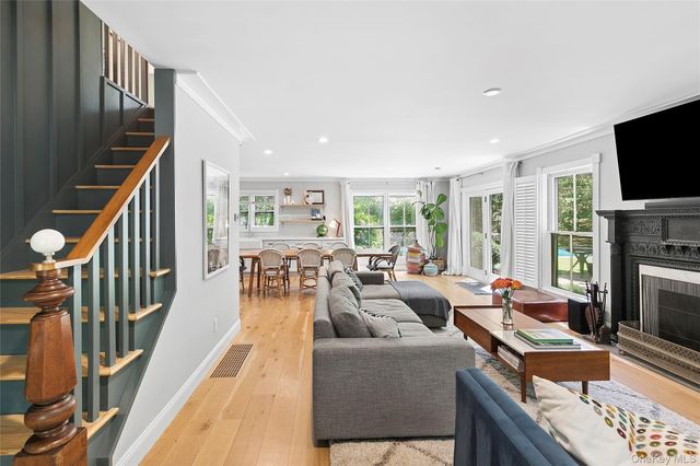 28 Wolf Way, East Hampton, NY 11937