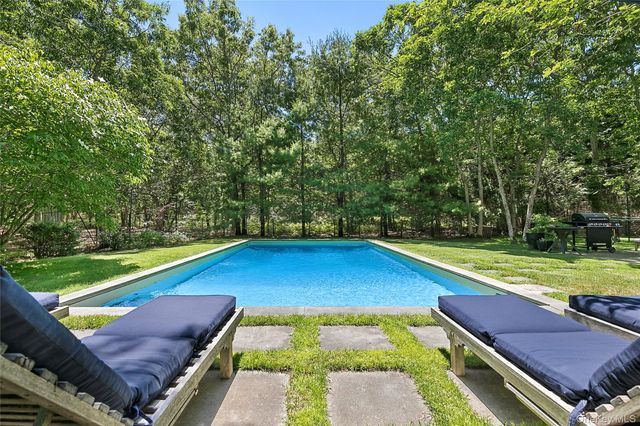 28 Wolf Way, East Hampton, NY 11937