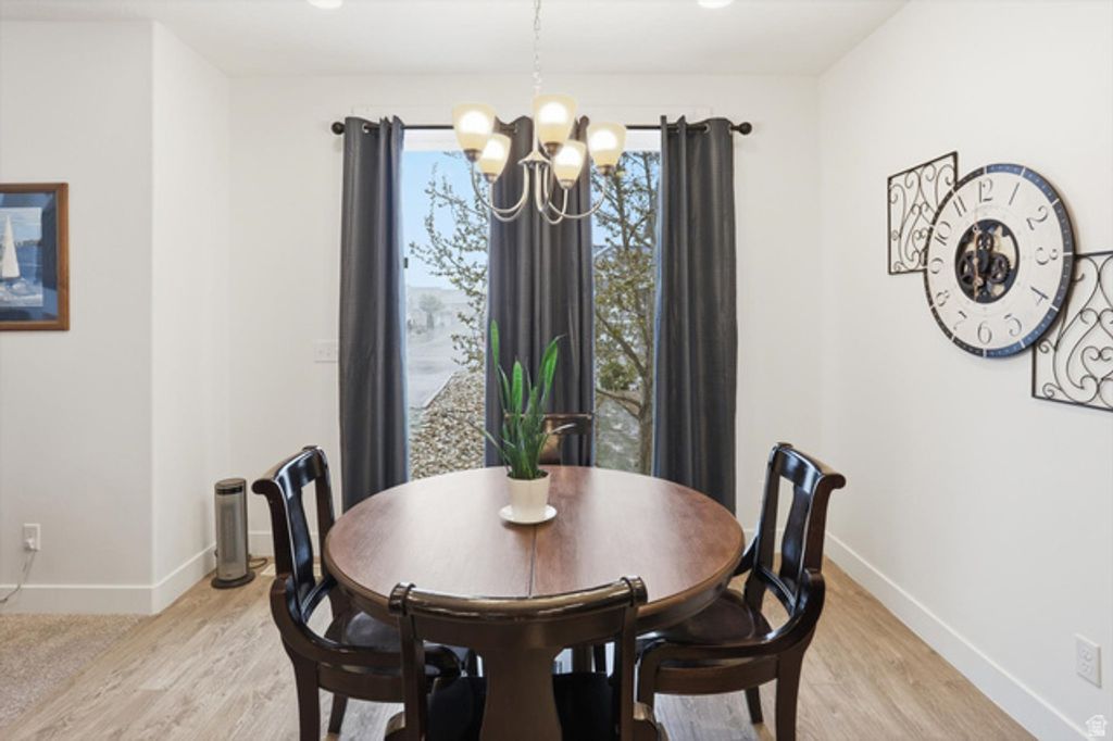 Image 14 of property listing at 4432 W HILL SHADOW WAY, Herriman, UT 84096