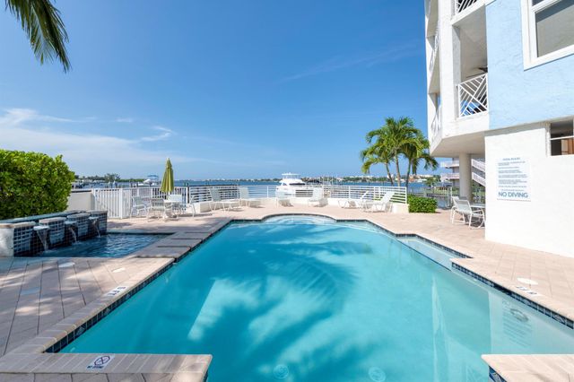 309 E Ocean Avenue 306, Lantana, FL 33462